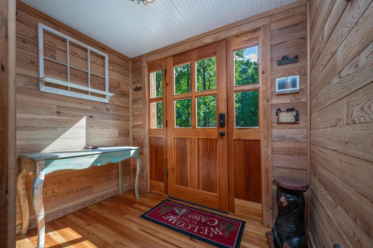 Russell'S Fort At White Oak Point: Historical Cabin On Lake Lure, Luxury, Direct Lake Access! Villa Luaran gambar