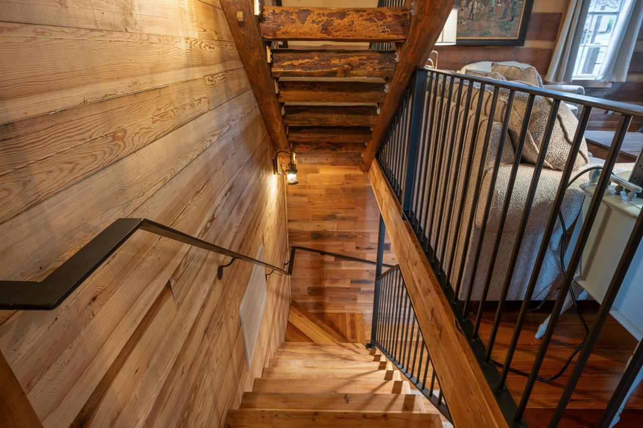 Russell'S Fort At White Oak Point: Historical Cabin On Lake Lure, Luxury, Direct Lake Access! Villa Luaran gambar