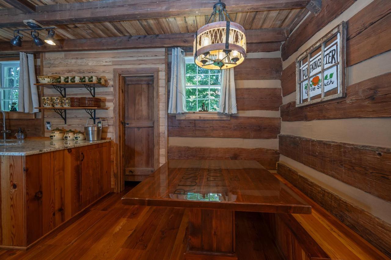 Russell'S Fort At White Oak Point: Historical Cabin On Lake Lure, Luxury, Direct Lake Access! Villa Luaran gambar