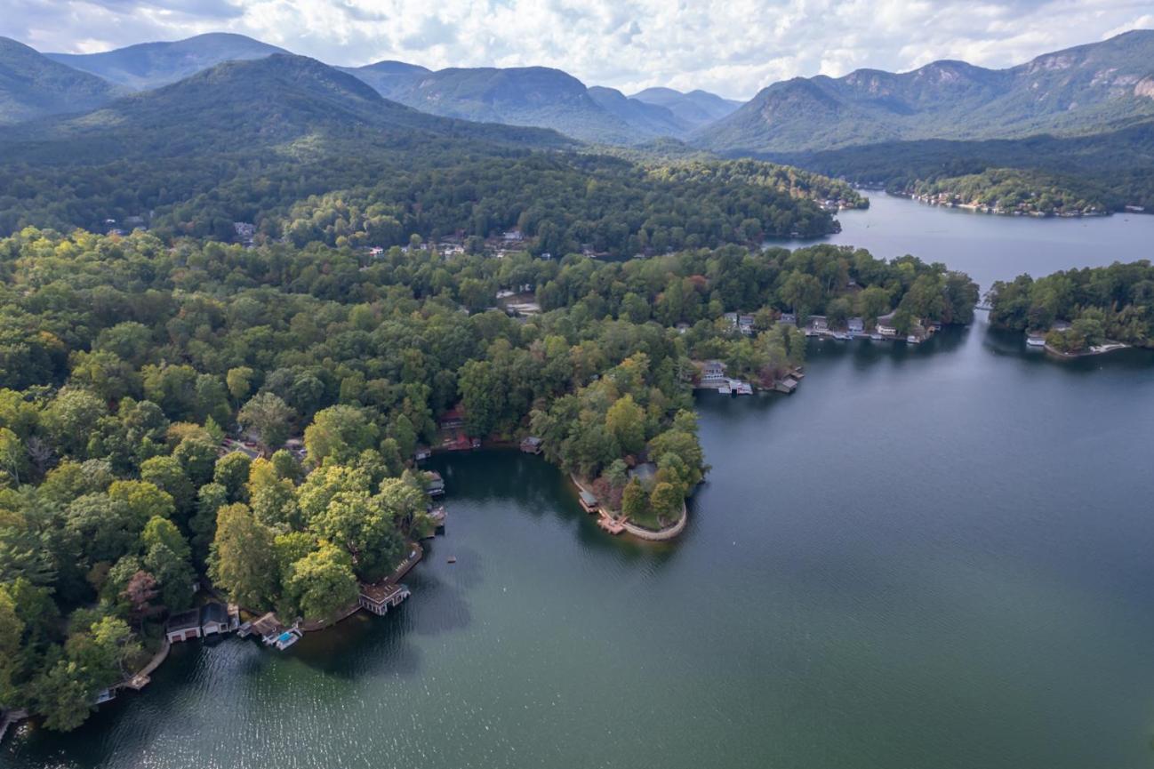 Russell'S Fort At White Oak Point: Historical Cabin On Lake Lure, Luxury, Direct Lake Access! Villa Luaran gambar