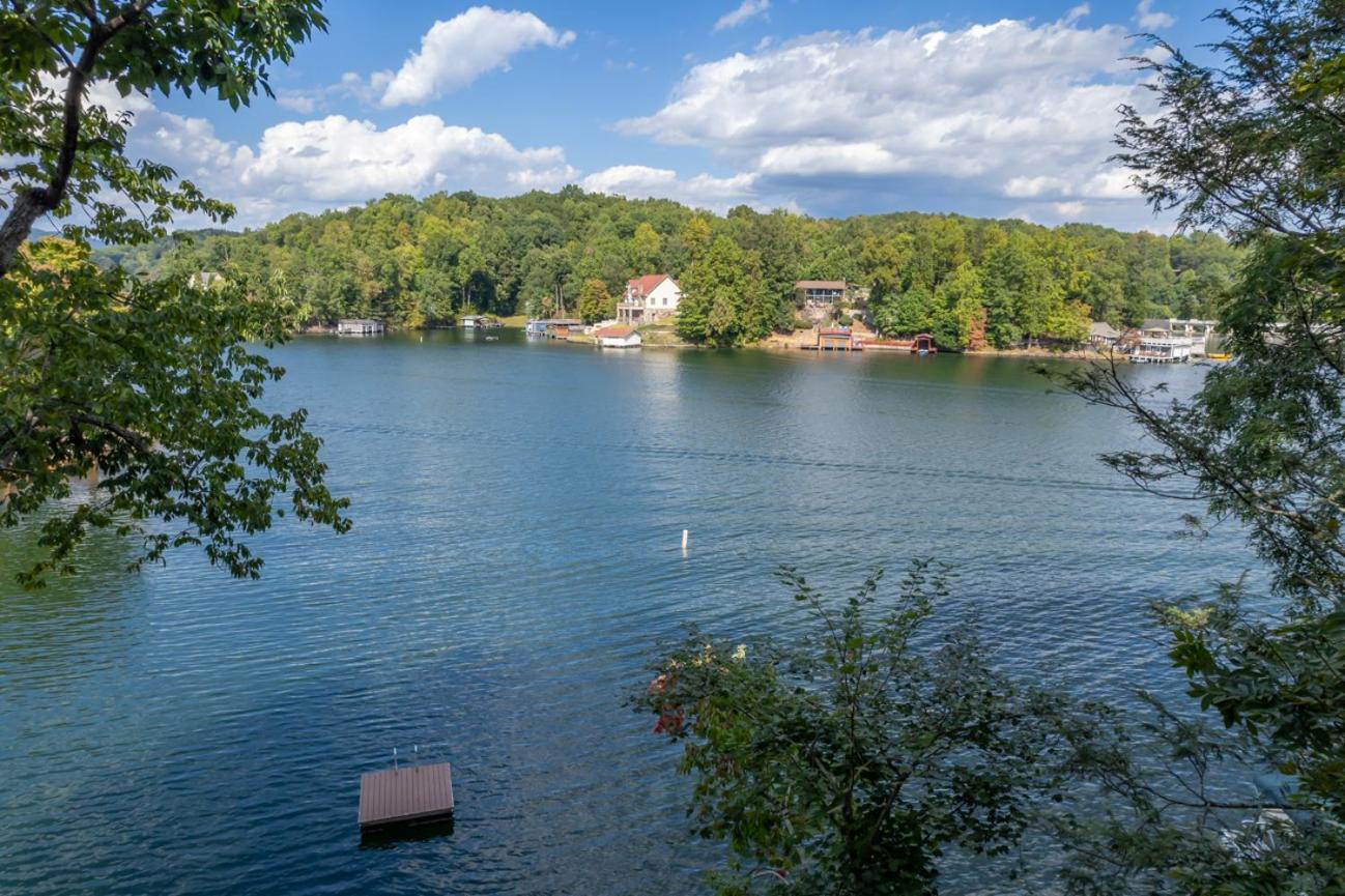 Russell'S Fort At White Oak Point: Historical Cabin On Lake Lure, Luxury, Direct Lake Access! Villa Luaran gambar